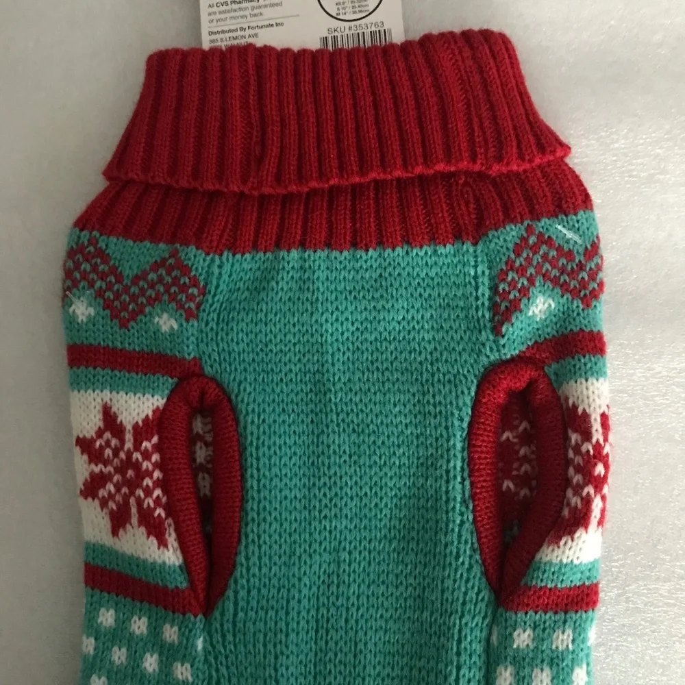 Pet Central Holiday Snowflake Dog Sweater NEW Size S